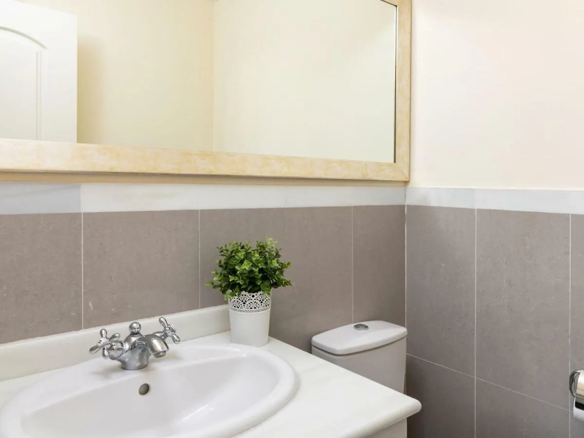 Holiday Home Villa Resina Golf 에스테포나